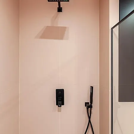 Luxurious Flat Near Opera Theatre-self Check-in & Netflix *