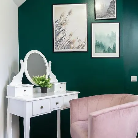 Apartment Luxurious Flat Near Opera Theatre-self Check-in & Netflix Lemberg