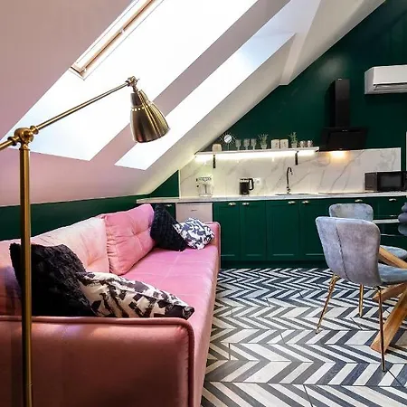 Luxurious Flat Near Opera Theatre-self Check-in & Netflix * Lemberg