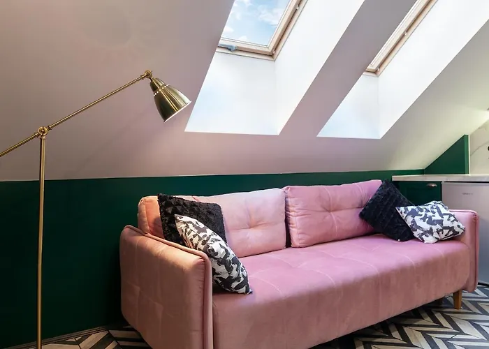 Luxurious Flat Near Opera Theatre-self Check-in & Netflix Львов