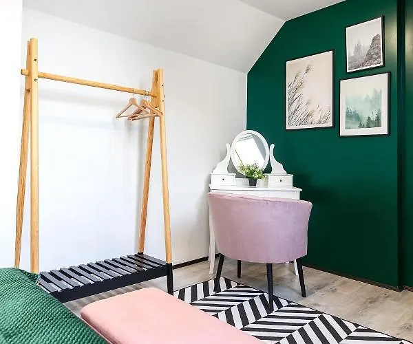 Luxurious Flat Near Opera Theatre-self Check-in & Netflix Львов