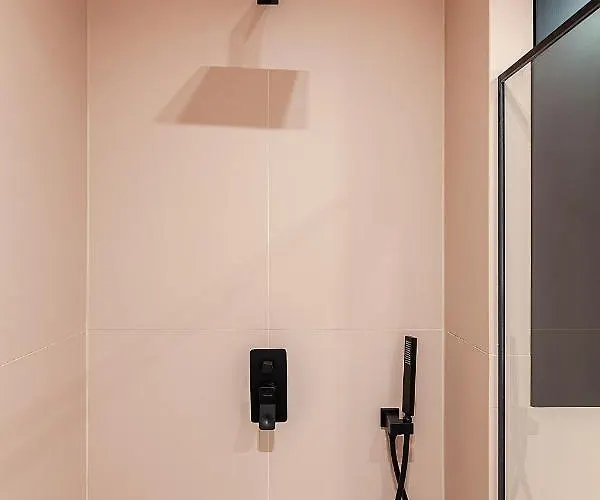 Luxurious Flat Near Opera Theatre-self Check-in & Netflix *