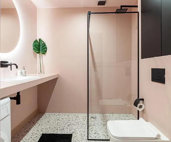 Luxurious Flat Near Opera Theatre-self Check-in & Netflix Апартаменты